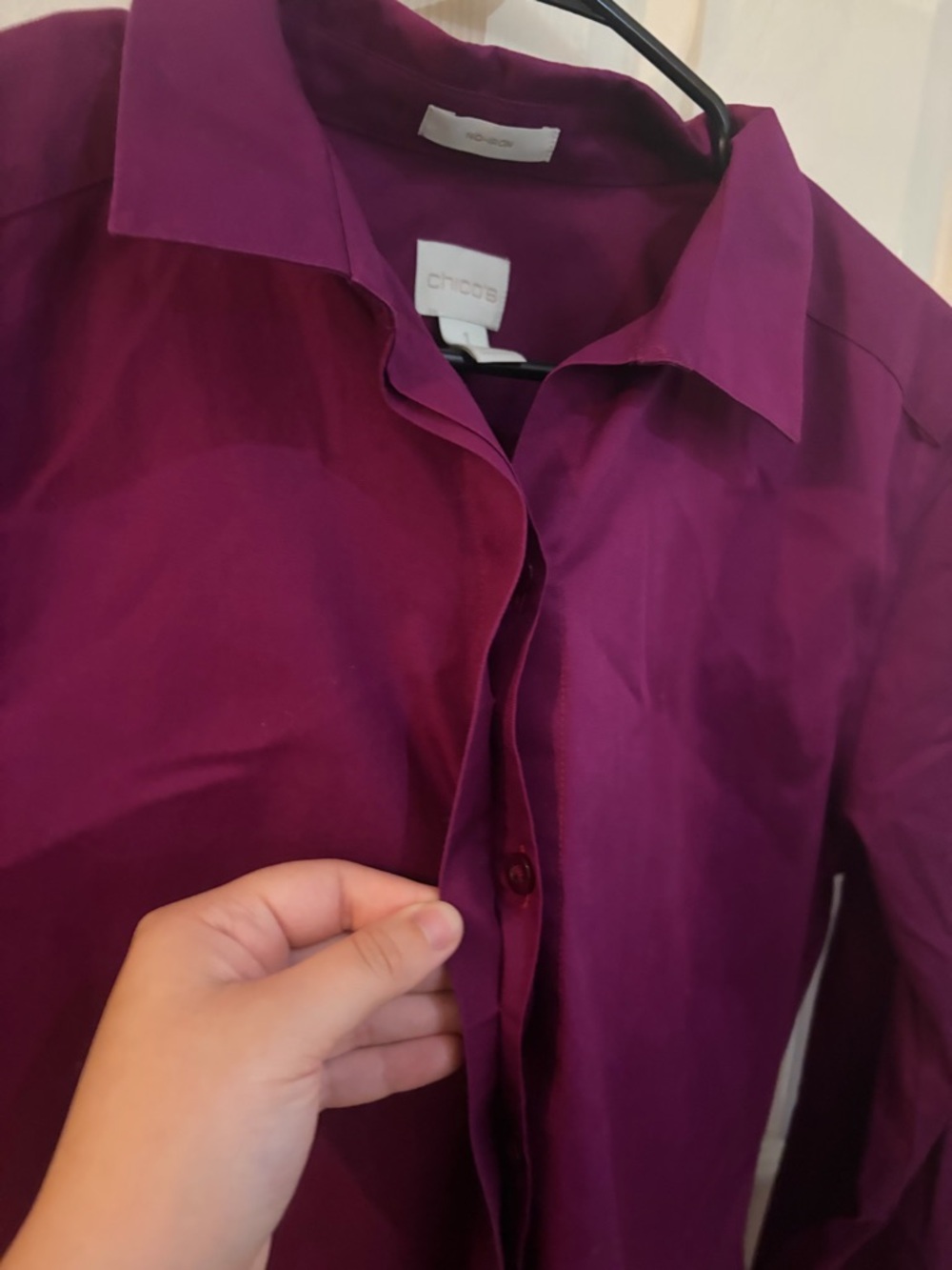 Chico’s No-Iron Button Down Shirt - Magenta Purple - Size 1 (M) 100% Cotton - Picture 4 of 7